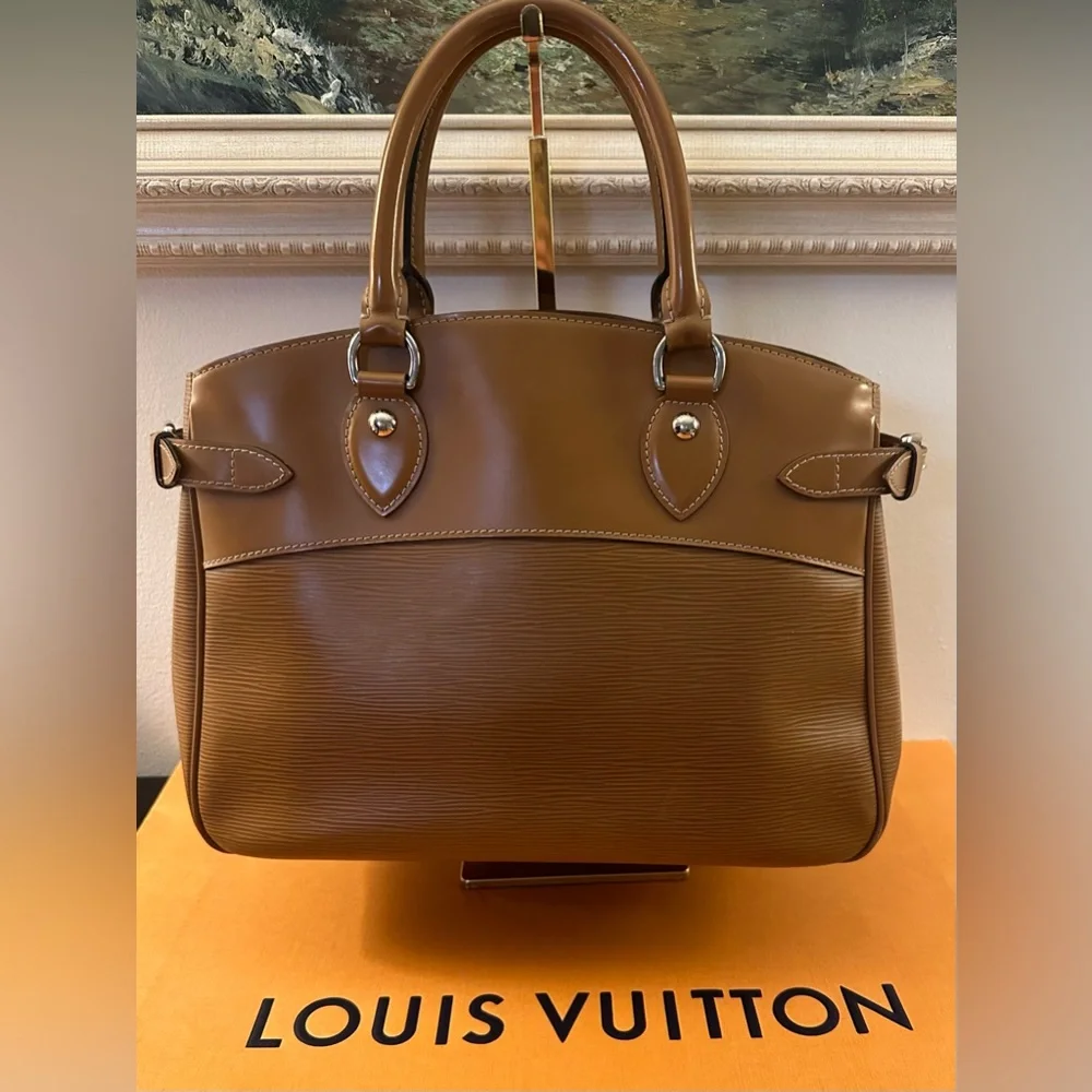 Louis Vuitton Tan Leather Satchel - Picture 1 of 16
